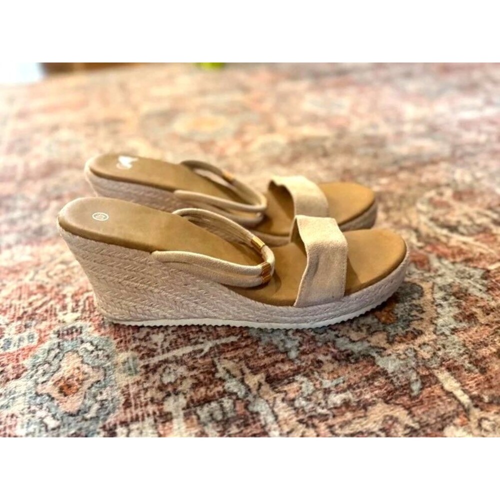 wedge heels - Picture 1 of 4
